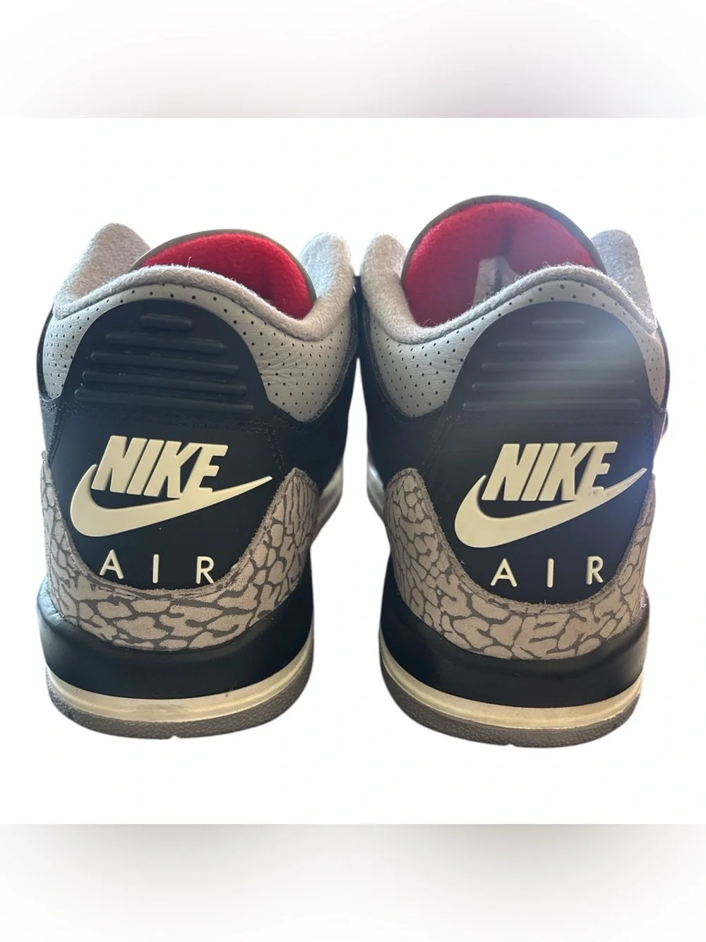 Nike Air Jordan 3 Retro GS Black Cement Fire Red 7Y Youth DM0967-010 With Box.